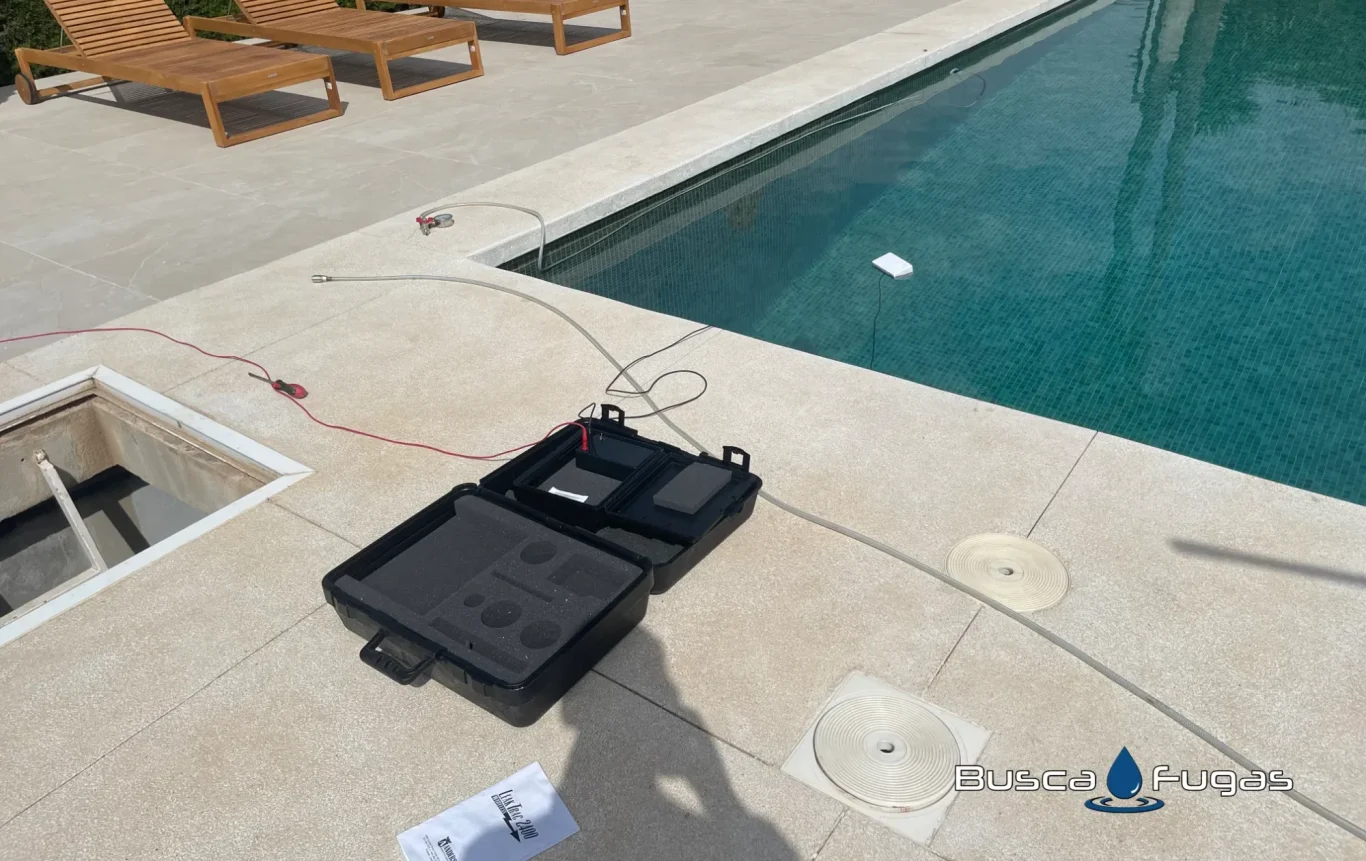Fugas_de_agua_piscina_malaga Fugas_de_agua_piscina_malaga